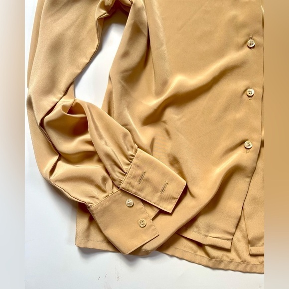 VINTAGE ACADEMIA TAN BUTTON DOWN BLOUSE - Picture 2 of 6